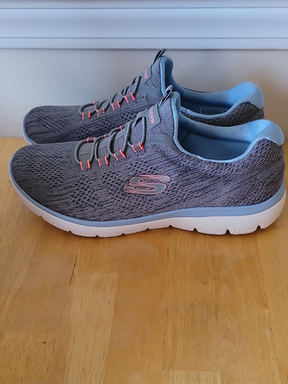 Skechers Memory Foam Summits Fun Flare Sneakers - Picture 5 of 9